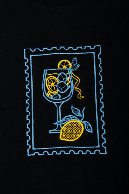 Футболка жіноча